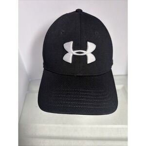Under Armour Hat Men's Med-Large Black Graphic Print logo Fitted Cap